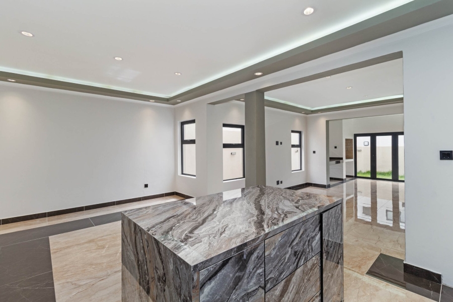 3 Bedroom Property for Sale in Sandown Western Cape